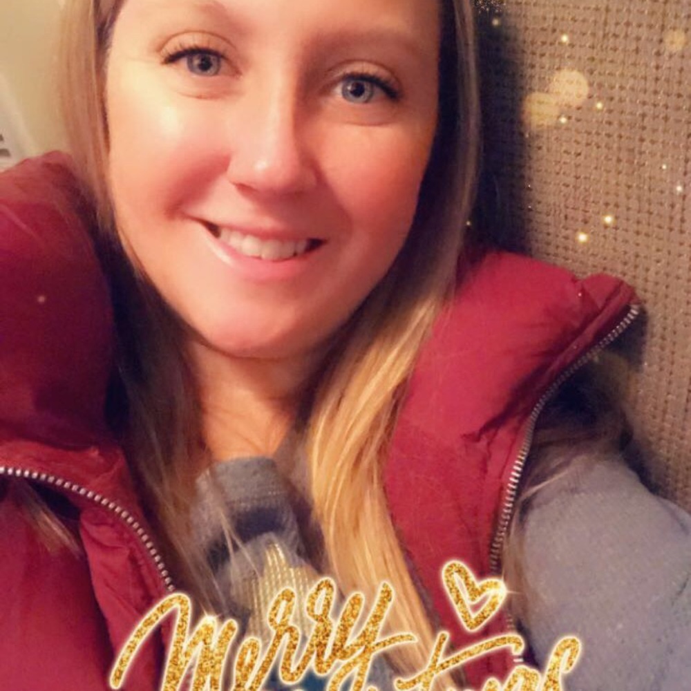 Meet your Posher, Adrienne